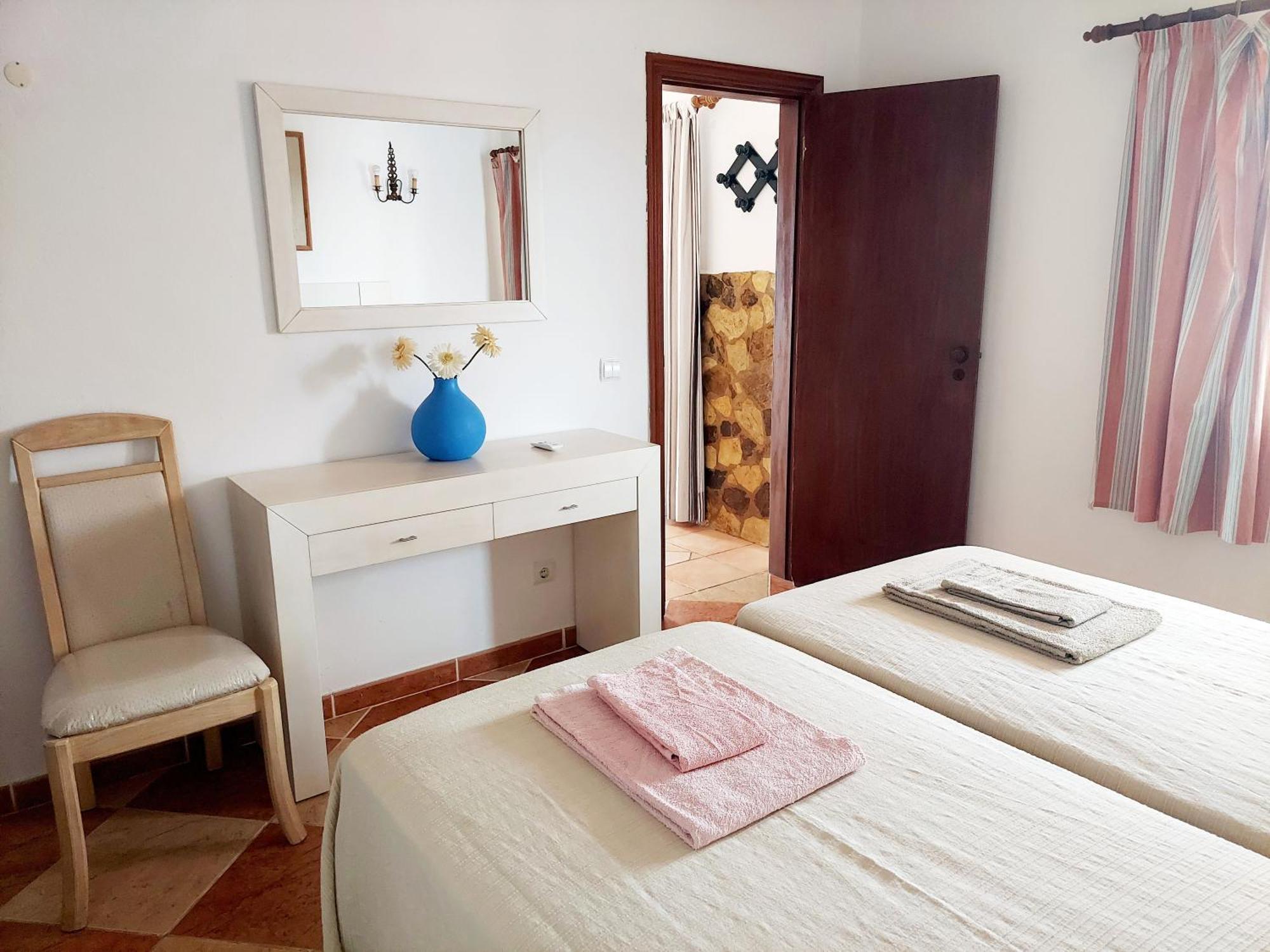 Hotel Vivenda Os Silvas Odiáxere Pokoj fotografie
